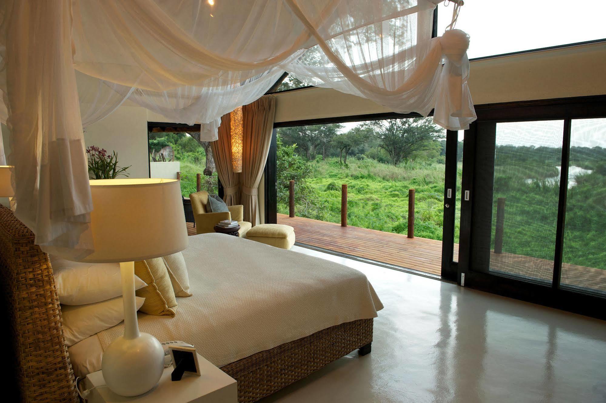 Lion Sands - Tinga Lodge スククザ エクステリア 写真